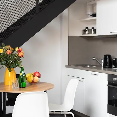 Loft Spacious Apartments In Prague Exterior photo