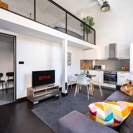 Loft Spacious Apartments In Prague Exterior photo