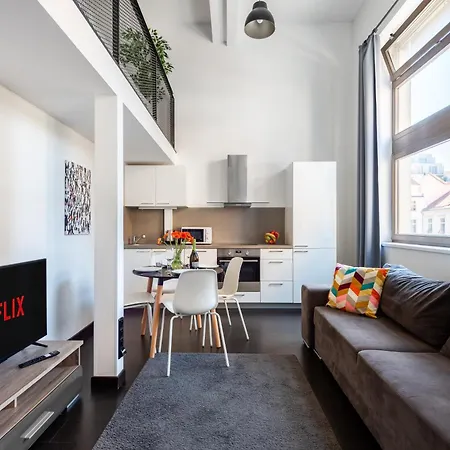 Loft Spacious Apartments In Prague Exterior photo