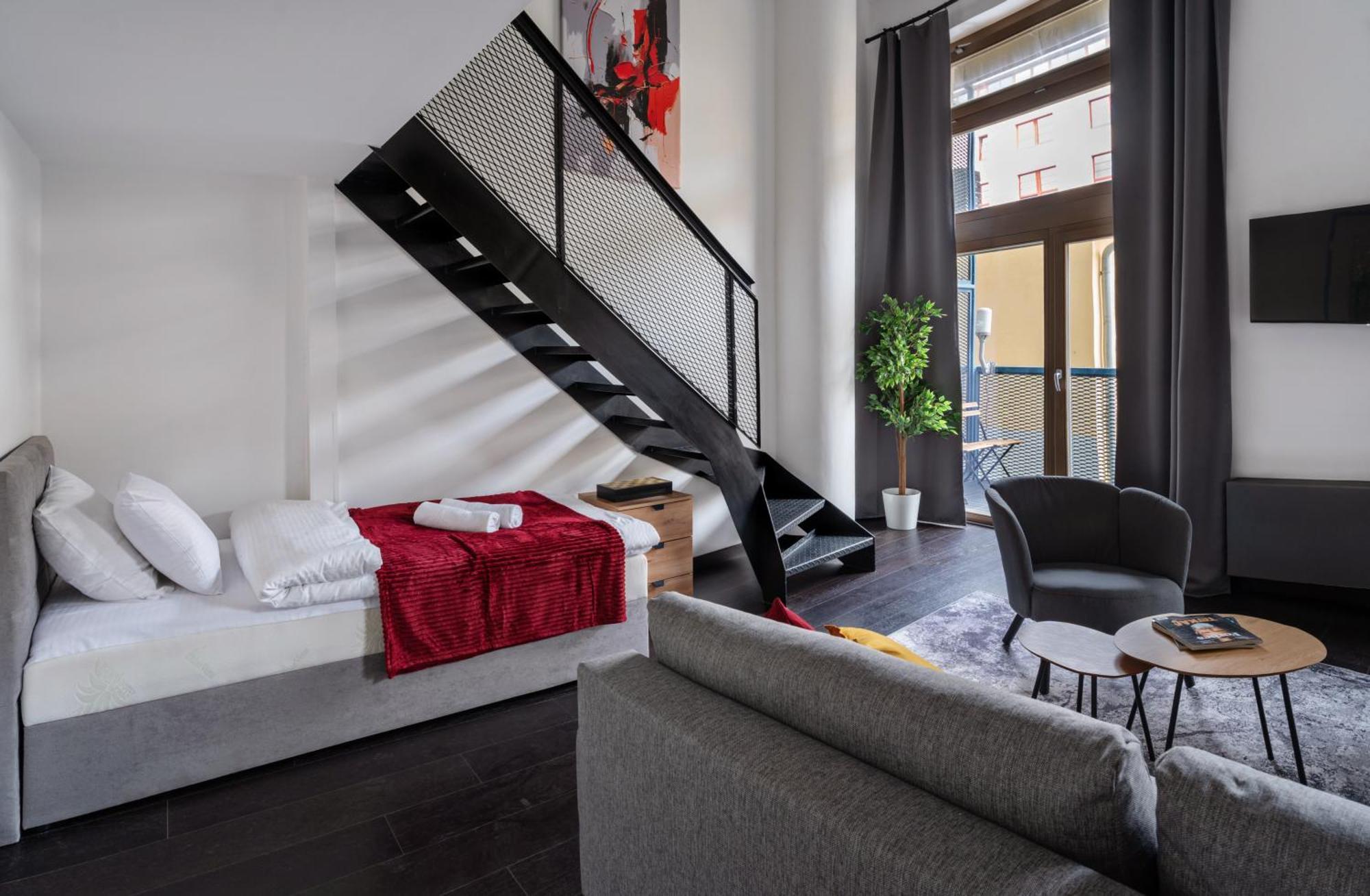 Loft Spacious In Apartment