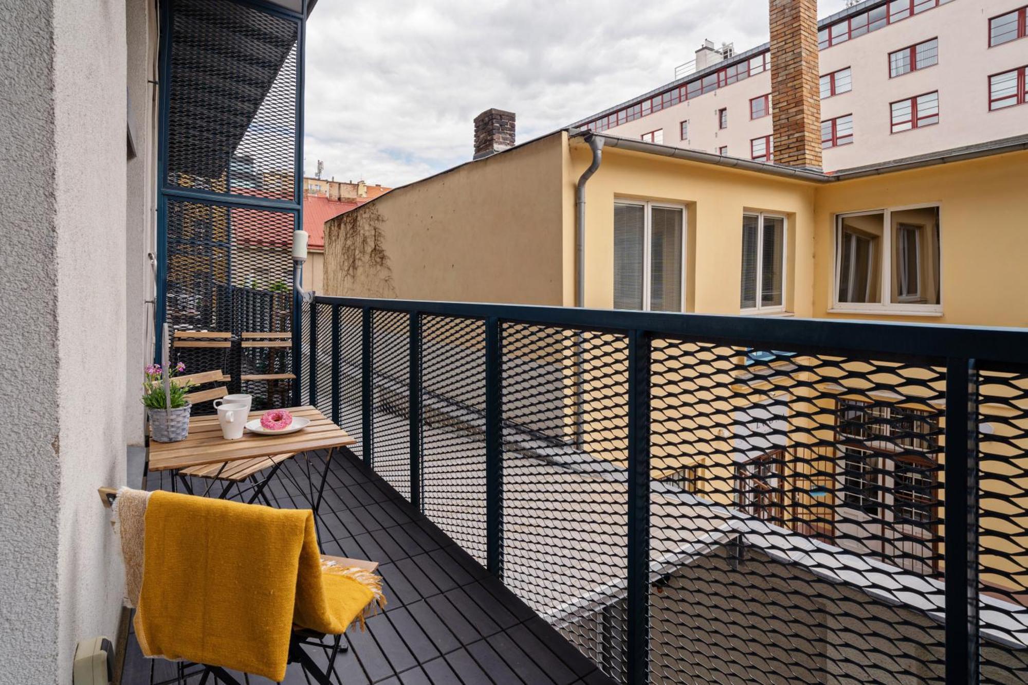 Apartment Loft Spacious In Prag